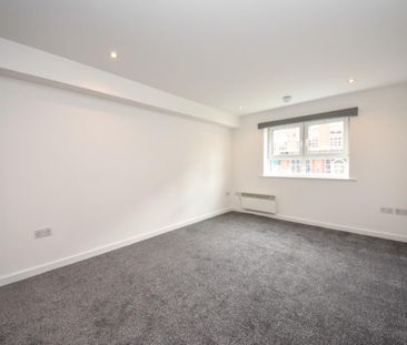 2 bed Apartment for Rent - Photo 1