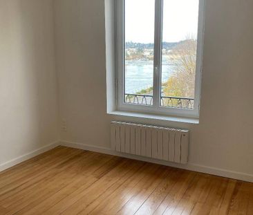 Location appartement rénové 4 pièces 101.8 m² à Vienne (38200) 4 - Photo 2