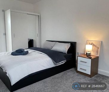 3 bedroom terraced house to rent - Photo 2