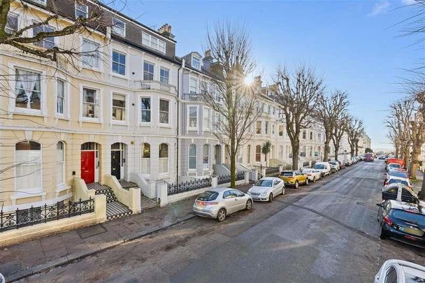 St Aubyns, Hove, BN3 - Photo 1