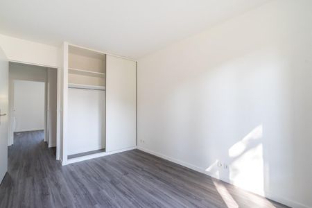 location Appartement T5 DE 108m² À VERSAILLES - Photo 2
