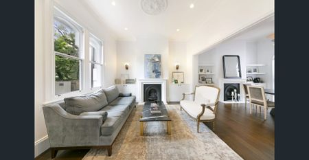 Modern masterpiece in ultra desirable location - Photo 2