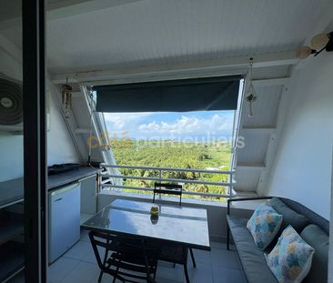 Studio en duplex, meublé et toutes charges comprises - Gosier - Photo 3