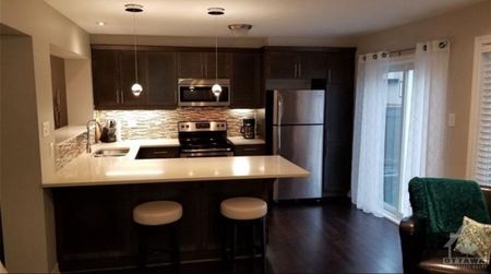 For Lease - 1924 Maple Grove, Stittsville - Munster - Richmond, Ontario - Photo 3