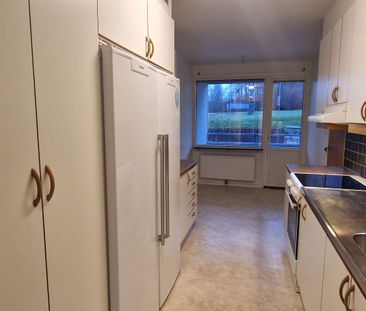 Rundvägen, Flen - Foto 1