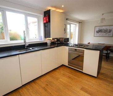 4 bedroom detached house to rent - Photo 1