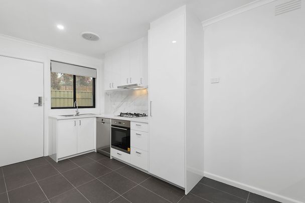 Unit 4/14 Hampton Road, Essendon. - Photo 1