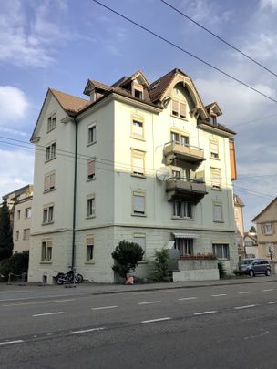 4 Zimmer Altbauwohnung - Photo 1