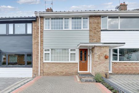 3 bedroom terraced house to rent - Photo 2