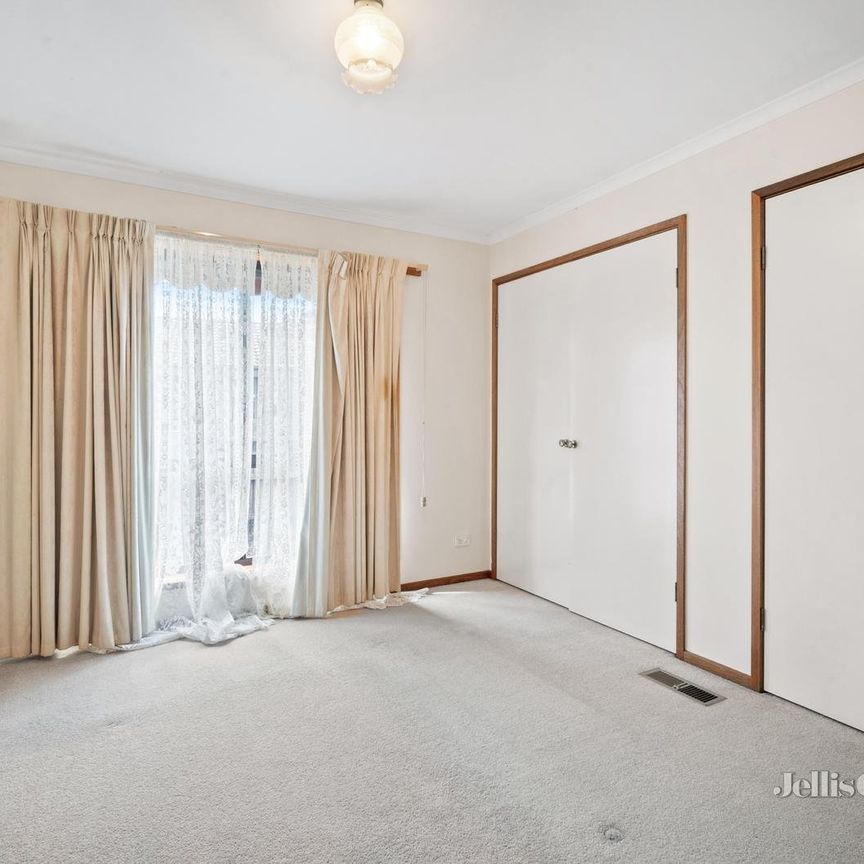 61 Rowlands Street, Sebastopol - Photo 1