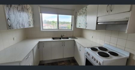 35 COCHRANE STREET, MINTO - Photo 5