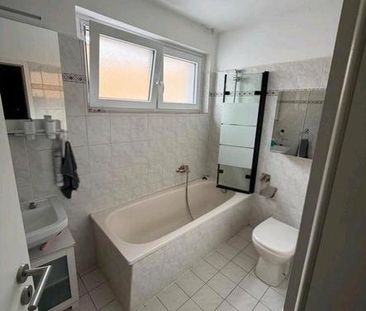 Helle 3-Zimmer Wohnung mit Balkon, Garage, Stellplatz,... - Photo 2