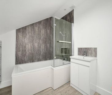 3 bedroom detached bungalow to rent - Photo 3