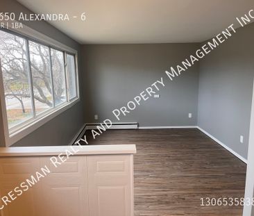 1 Bed 1 bath APARTMENT located in Regina, SK - Rosemont area - Photo 2