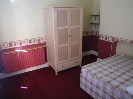 5 bedroom detached house to rent - Photo 5