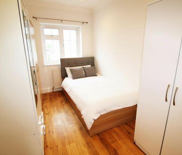 7 bedroom property to rent - Photo 3