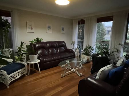 Edmondson Park - Photo 3