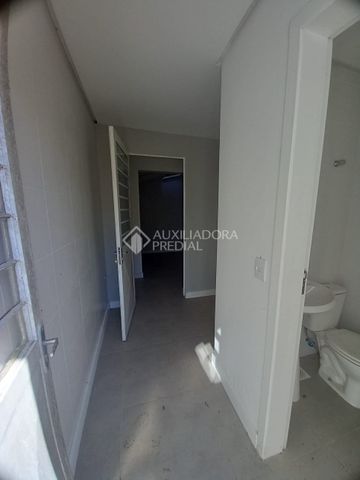 Casa em Condomínio com 4 quartos e 255m² para alugar em Vila Assunção, Porto Alegre. - Foto 5