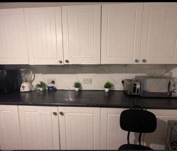 Room in a Shared House, Monega Road, E7 - Photo 5