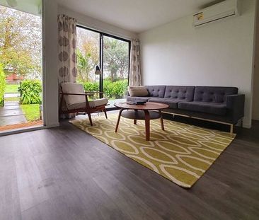 BRAND NEW LISTING: Cool 2 bedroom unit with garden - Photo 4