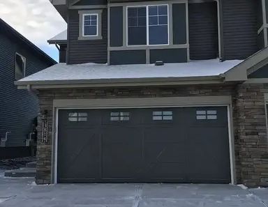 Available 3 Bedrooms, Double attached garage Duplex House in Aurora For Rent | 3814 Weidle Crescent SW, Edmonton - Photo 1