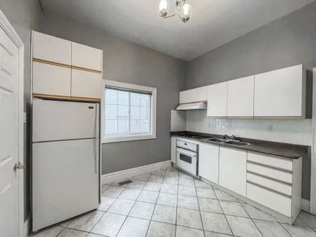 For Lease - 72 Snively Street, Richmond Hill, Ontario - Photo 2