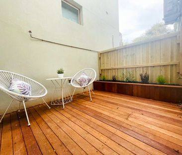 Full Of Sun And Outdoor Space – 6 MONTH LEASE ONLY | FLARE REAL ESTATE - Photo 6