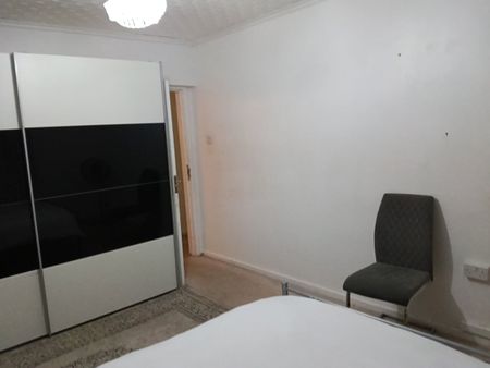 Room in a Shared Flat, Essington Street, B16 - Photo 2