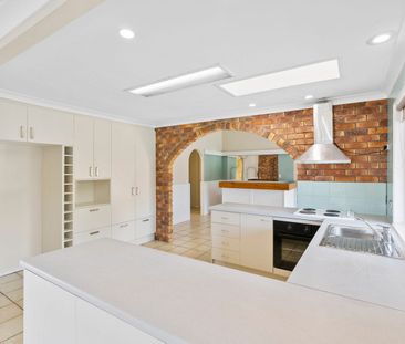 RENOVATED MERMAID WATERS RETREAT WITH POOL & SOLAR! - Photo 6