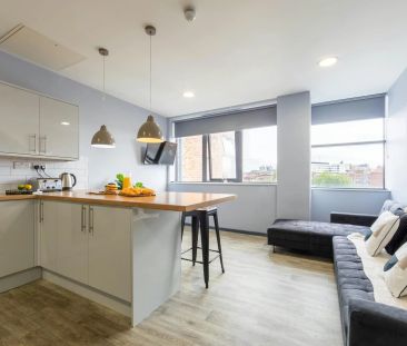 Bronze Studio - Photo 1