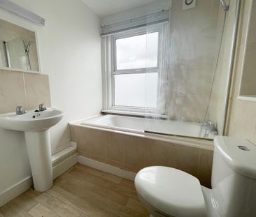 Cavendish Place, Eastbourne - Photo 1