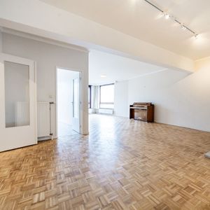 Appartement te huur in Nivelles voor € 1.000 met 2 slaapkamers - Photo 2