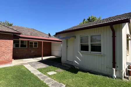 Huge yard great for family fun - Photo 5