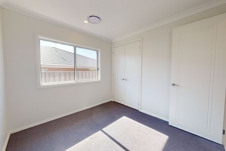 19 Hillgrove Street, Medowie NSW 2318 - Photo 2