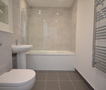 1 bedroom Flat To Let - Photo 6