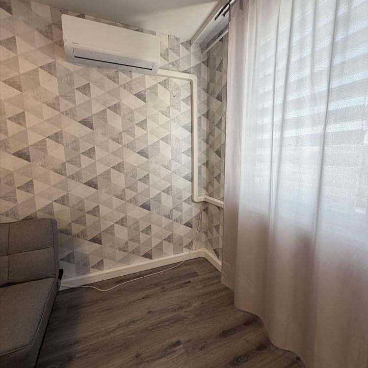 Kiadó felújított panel lakás - Debrecen - Fotó 1