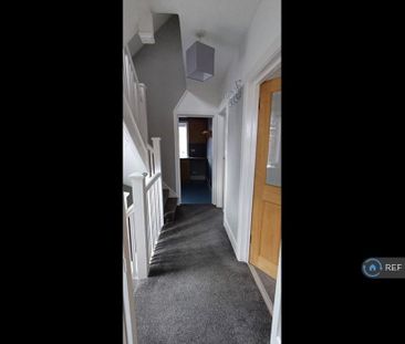 2 bedroom maisonette to rent - Photo 3