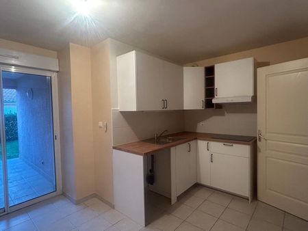 Location Appartement 3 pièces 71m² ALBI 81000 - Photo 4