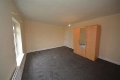 2 bed House - End Terrace for Rent - Photo 3