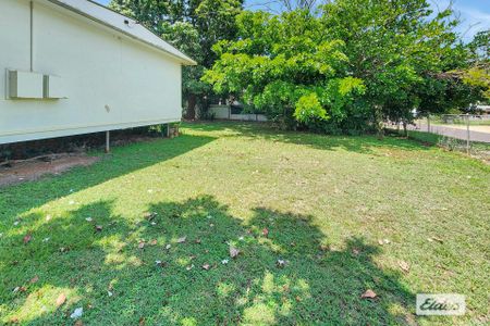 Close to Schools - Photo 2