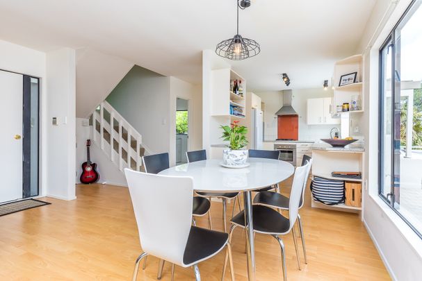 Property Management24 West End Road, Herne Bay - House for Rent - Photo 1