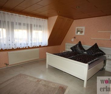 Schönes Einfamilienhaus mit 4,5 Zimmer, sowie Garten und Terrasse i... - Photo 2