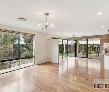 Stunning Home in Ellenbrook - Photo 2