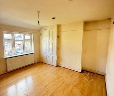 4 bedroom semi-detached house to rent - Photo 1