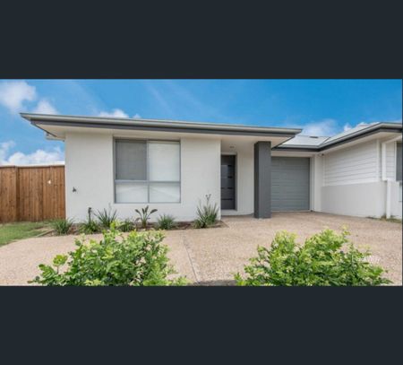 2/35 Cinnamon Drive, Glenvale, Qld 4350 - Photo 2