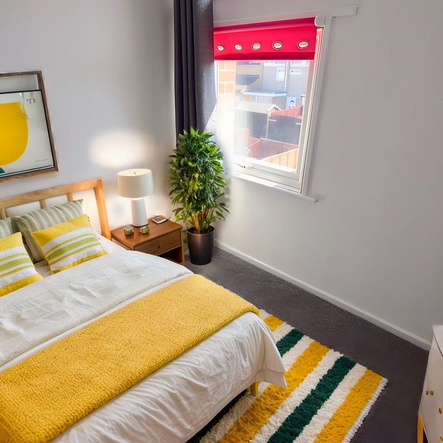 Barrow Close, Coventry - 3 BEDROOM - CLOSE TO UHCW - Photo 1