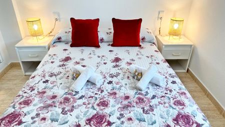 Apartamento de alquiler en Carrer de Roderic de Osona, Oliva Nova - Photo 5