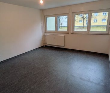 3 Zimmer im Grünen! Erdgeschosswohnung mit perfekter Raumaufteilung... - Foto 1