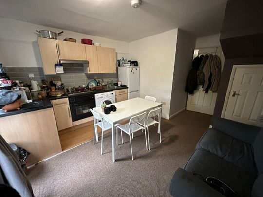 1 Bed Flat, Wensleydale, LU2 - Photo 1