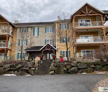180, rue du Cercle-des-Cantons, Bromont à louer - Photo 2